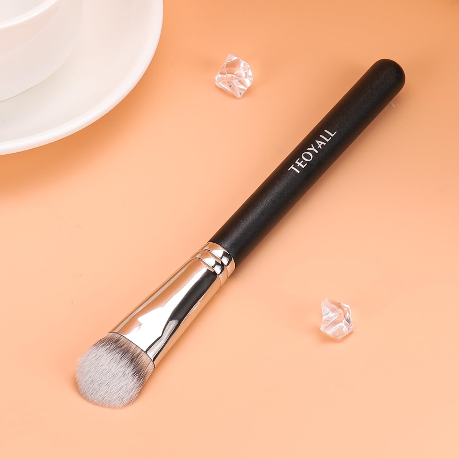 TEOYALL Angled Concealer Brush, Synthetic Contour Brush for Blending Setting Buffing with Liquid, Cream and Powder Cosmetic (Angled Brush) TEOYALLAu supplements