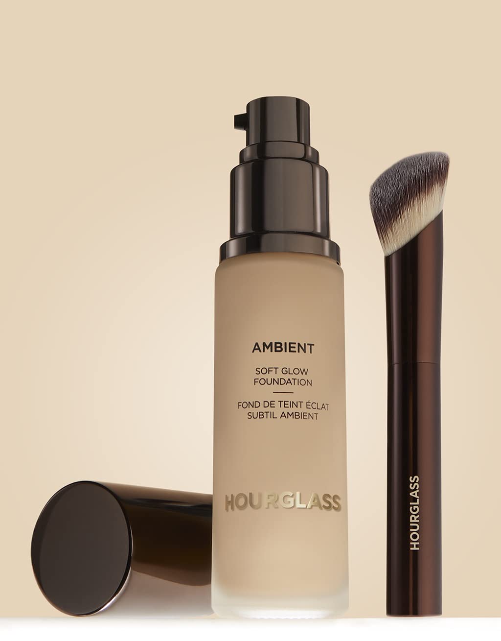 Hourglass Ambient Soft Glow Foundation Brush HOURGLASSAu supplements