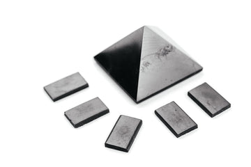 KARELIANMASTERS Shungite Stones Pyramid and Sticker for Phone Set - Crystal Healing Protection KARELIANMASTERSAu supplements