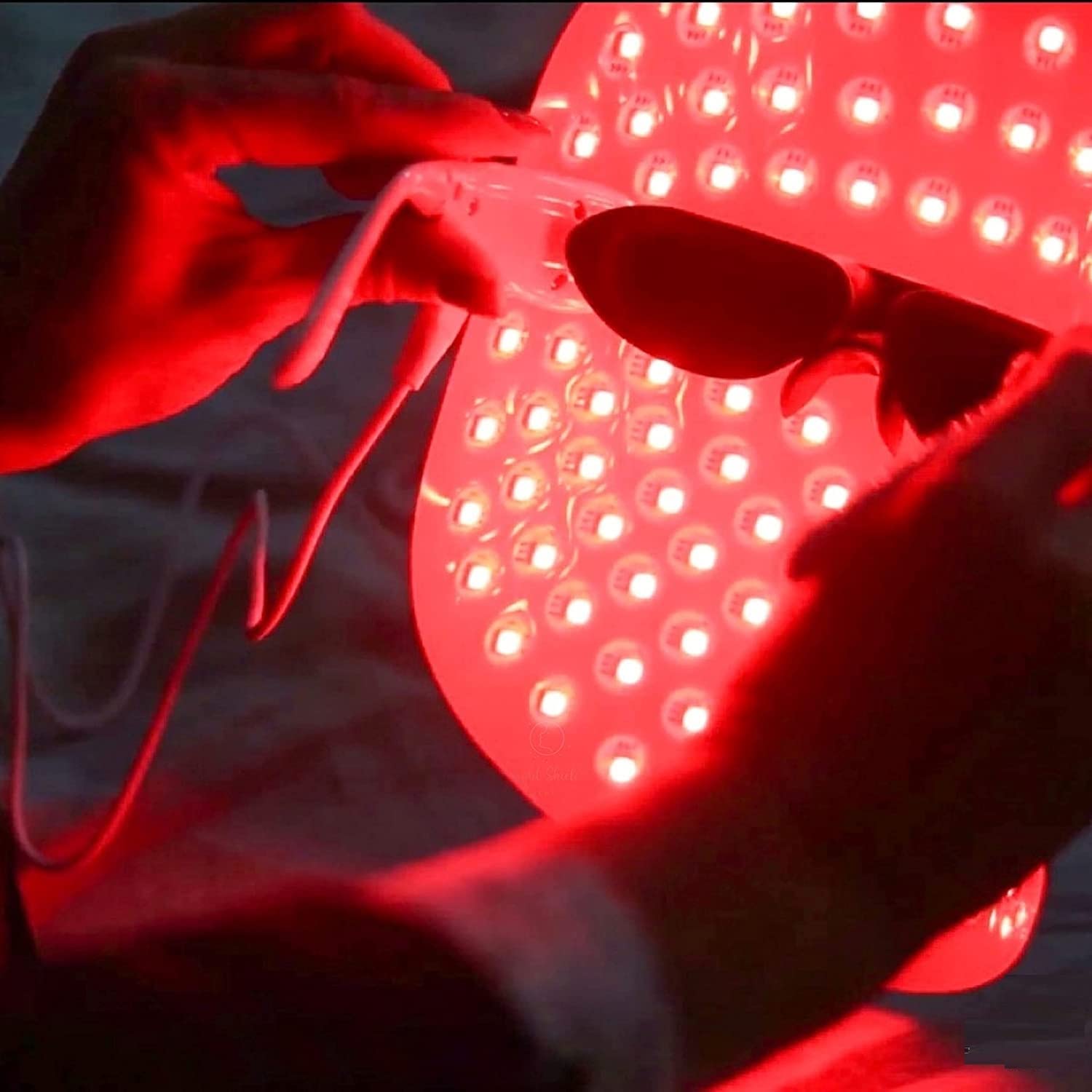 Lyte Wireless LED Light Therapy Mask Red Blue Amber 3 Color Light Weight| Includes Power Lift CareAu supplements