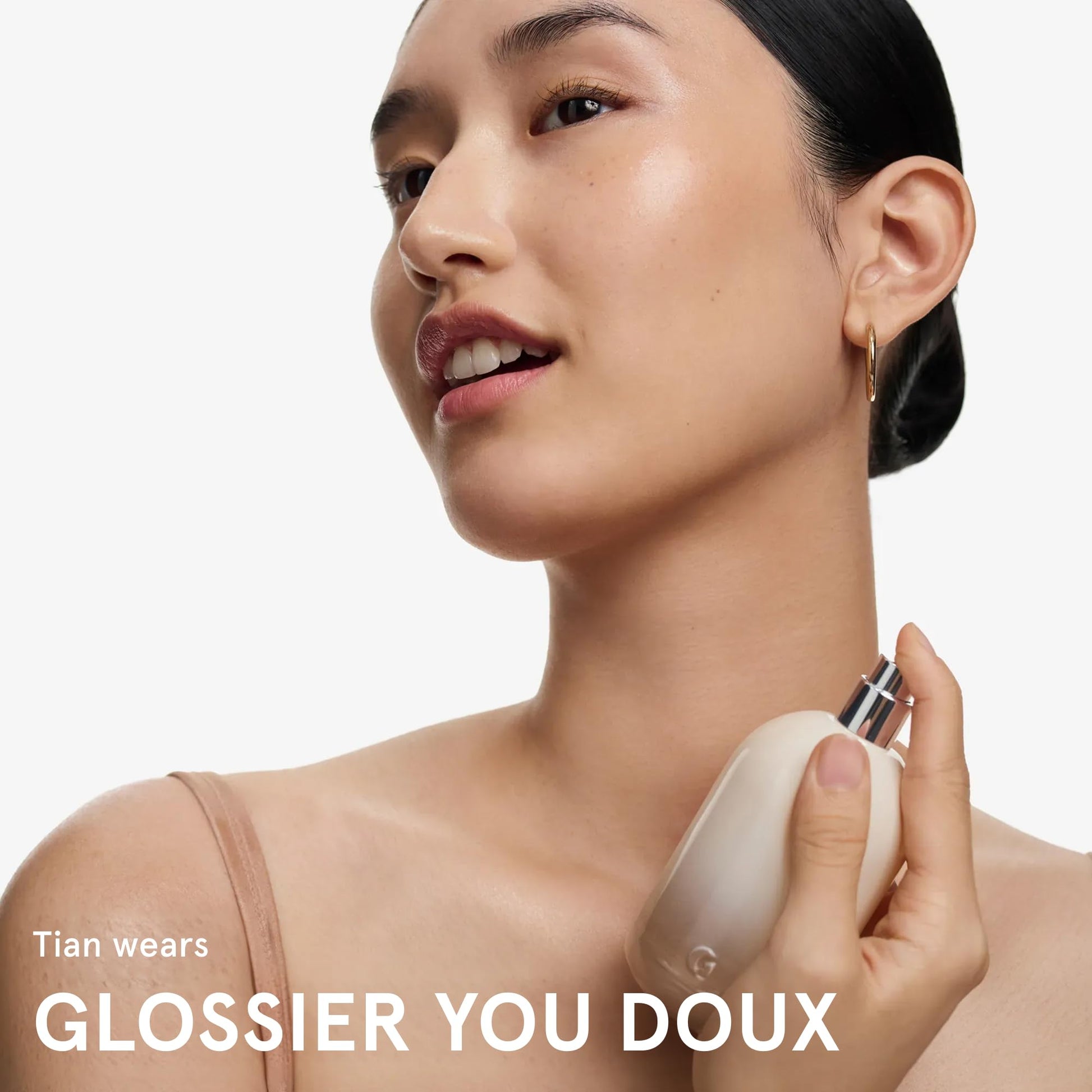 Glossier You Doux Eau de Parfum - Unisex Fragrance for Men & Women, Skin-Scent Enhancer Smells Different on Everyone - Earthy Woody Perfume with Sweet Violet, Palo Santo & Ambrox Base Notes, 100ml GlossierAu supplements