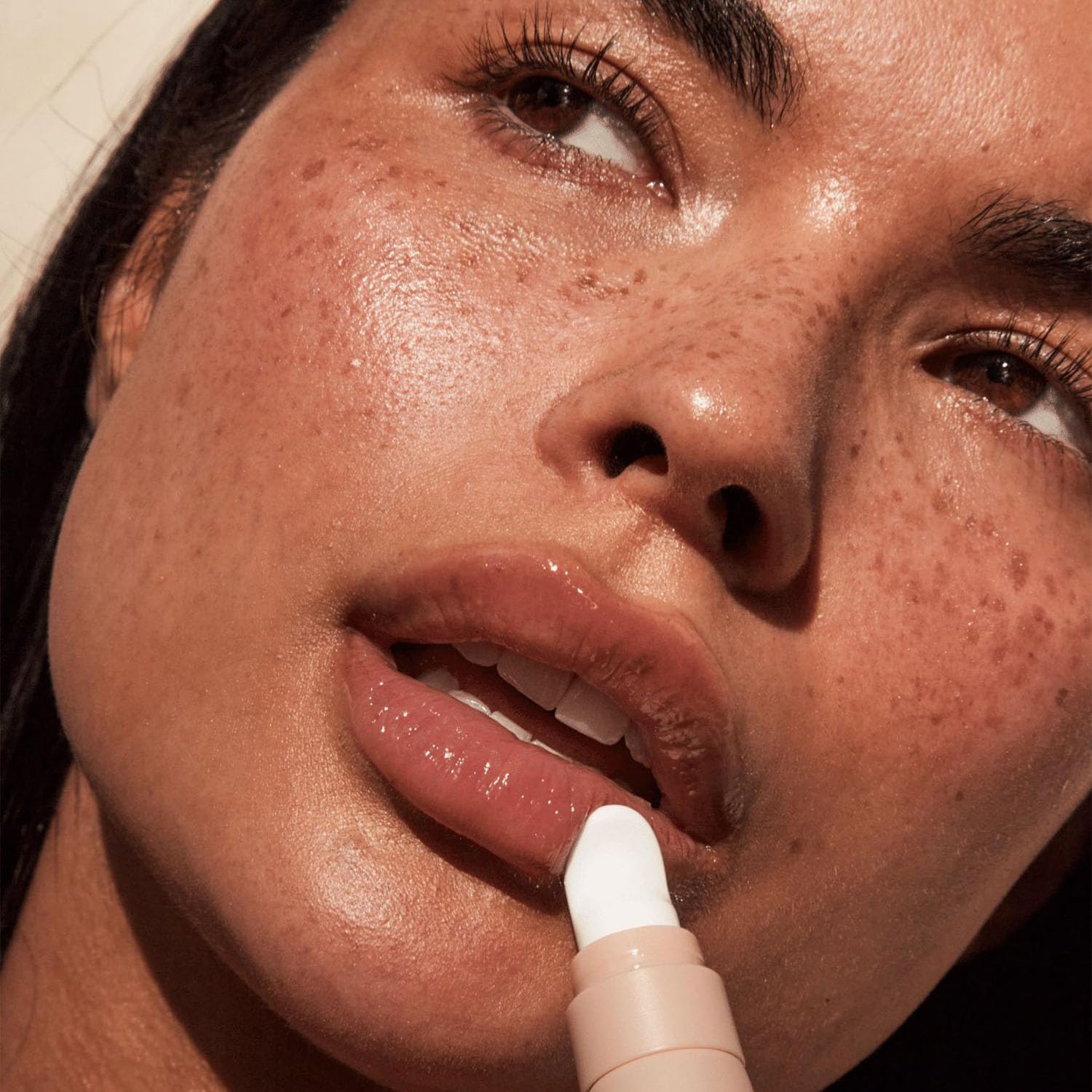 '+ Lux Unfiltered N°15 Cold Plunge Soothing Lip Serum - Hydrating Lip Balm - Hyaluronic Acid, Squalane & Shea Butter - Cooling Touch Applicator - Fragrance Free, Petroleum Free, Vegan '+ Lux UnfilteredAu supplements