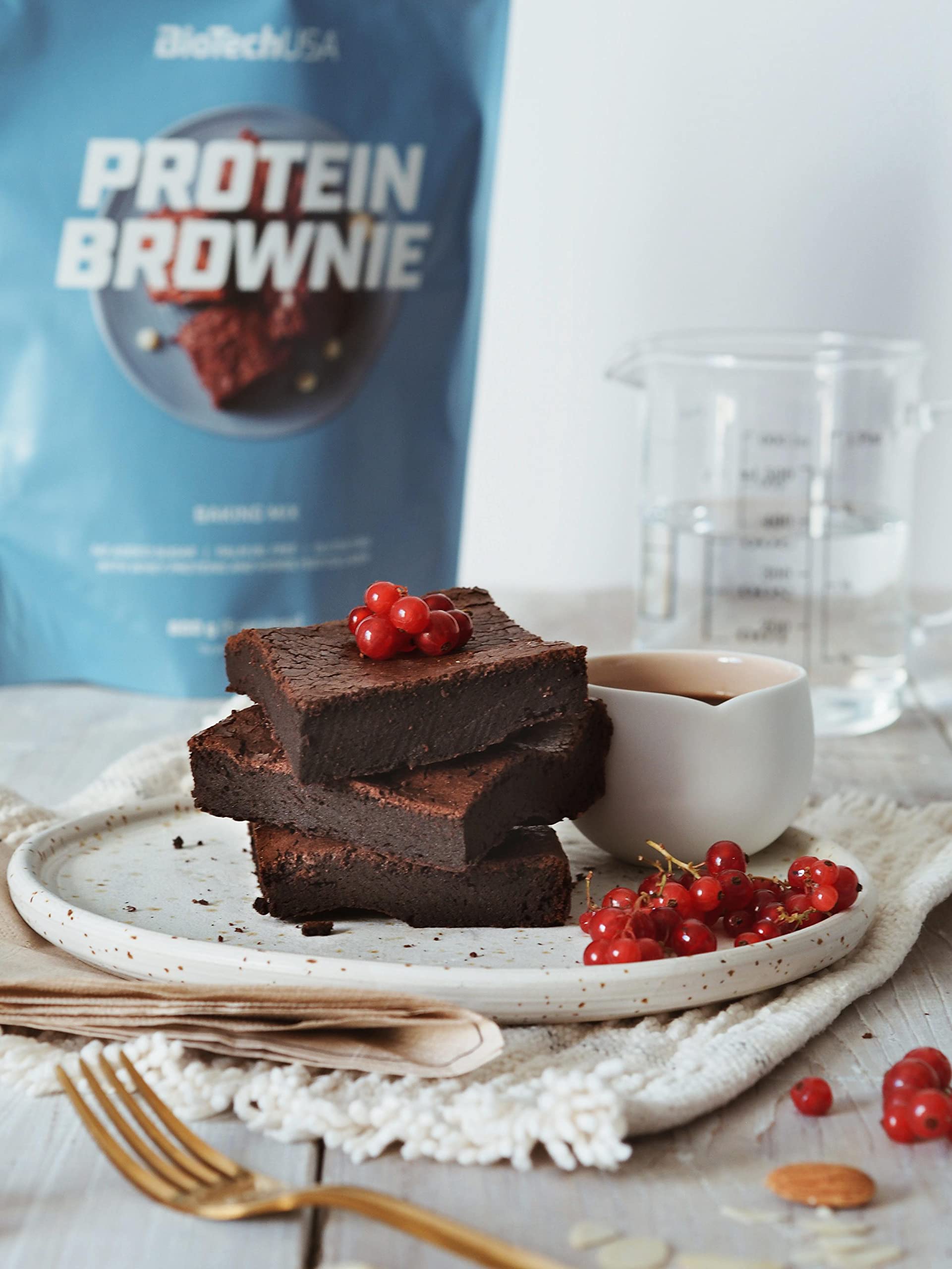 BioTechUSA Protein Brownie, Baking Mix with Collagen, whey proteins and sweeteners. 600 g, Chocolate BioTechUSAAu supplements