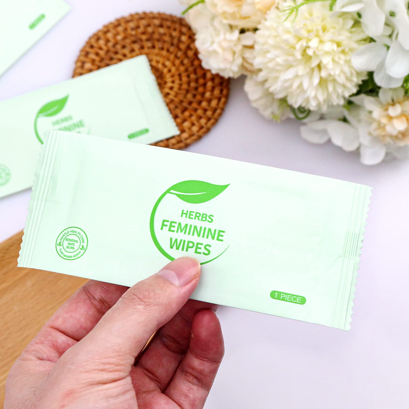 Hipruict Travel Feminine Hygiene Wipes,50 Count Intimate Wipes Feminine Care,Ph Balanced HipruictAu supplements