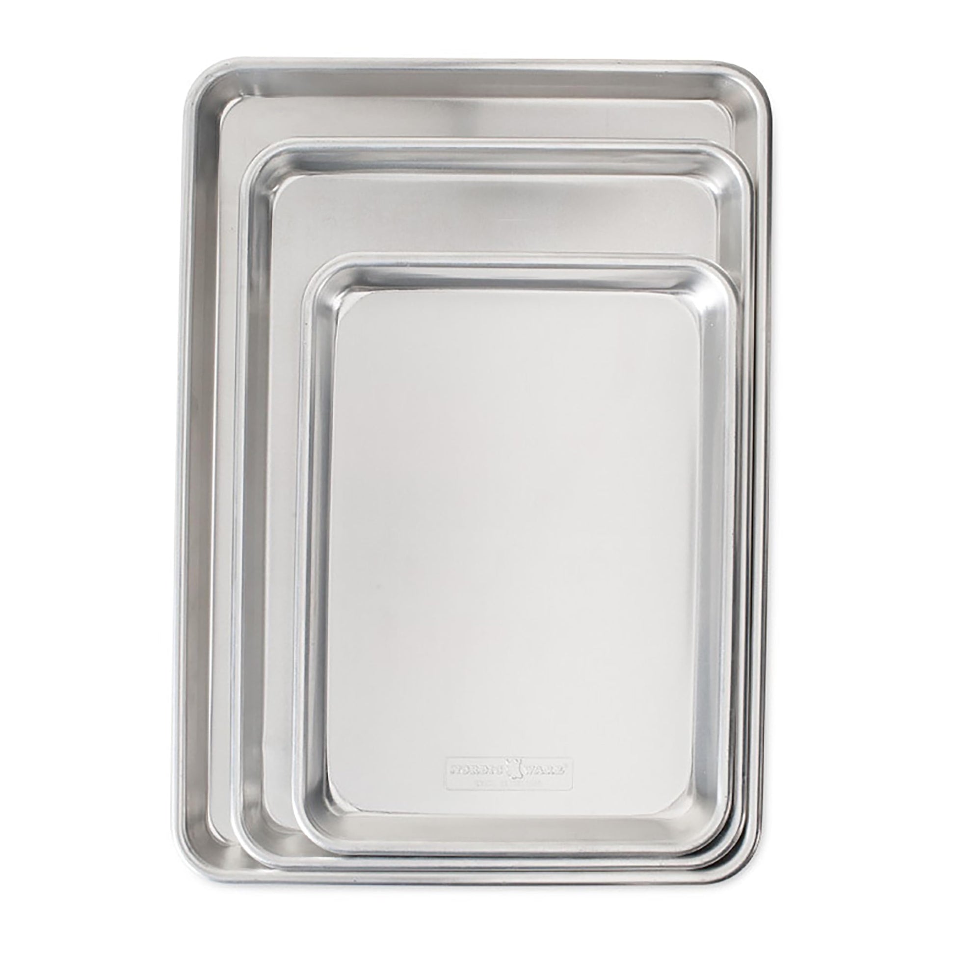Nordic Ware Naturals 3 Piece Set - USA Made Aluminum Commercial Quality Sheet Pan for Baking or Roasting, Encapsulated Galvanized Steel Rim Prevents Warping; Half Sheet, Jelly Roll and Quarter Sheet Nordic WareAu supplements