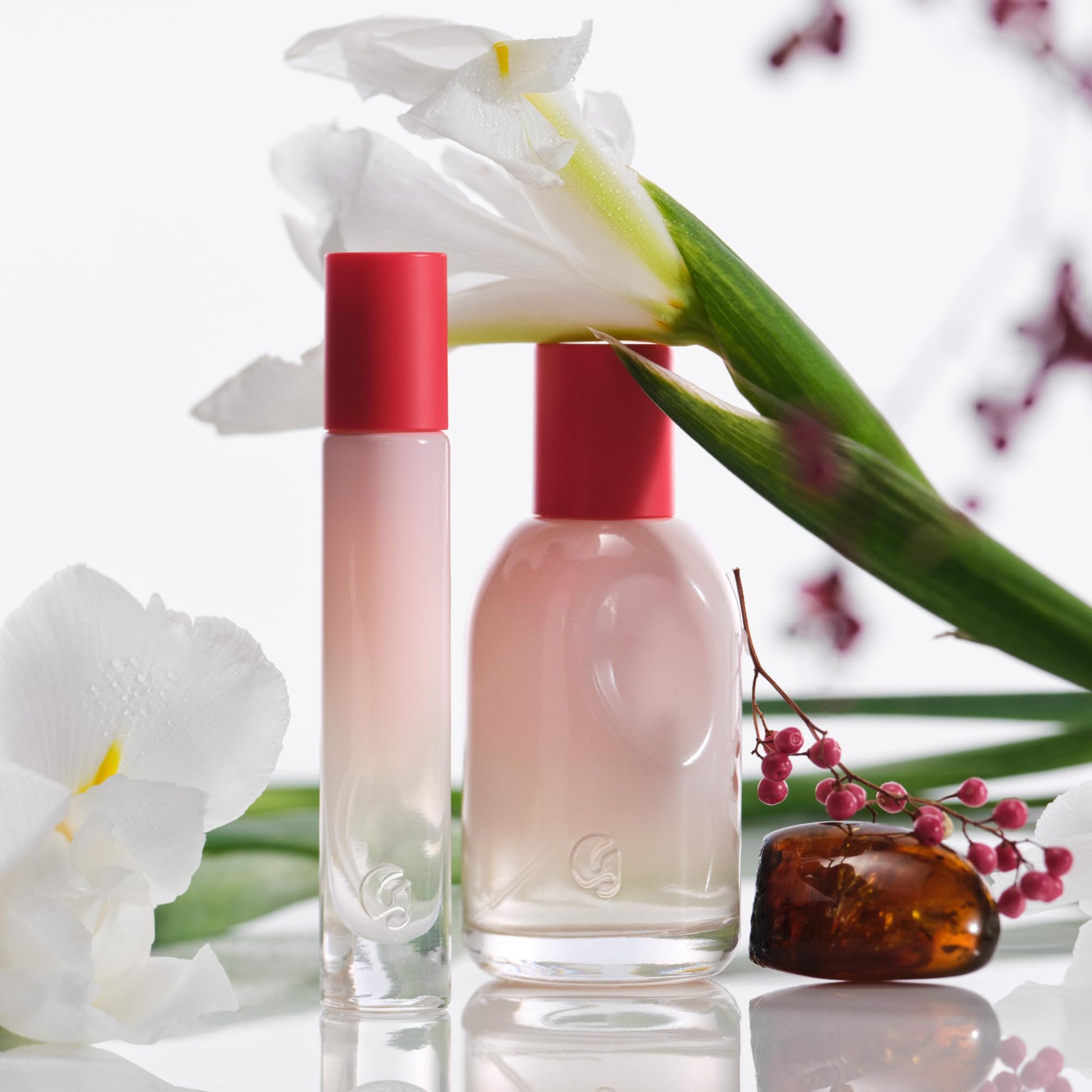Glossier You Eau de Parfum - Unisex Fragrance for Men & Women, Skin-Scent Enhancer Smells Different on Everyone - Musky, Warm & Spicy Perfume with Pink Pepper, Iris & Ambrox Base Notes, 50ml GlossierAu supplements