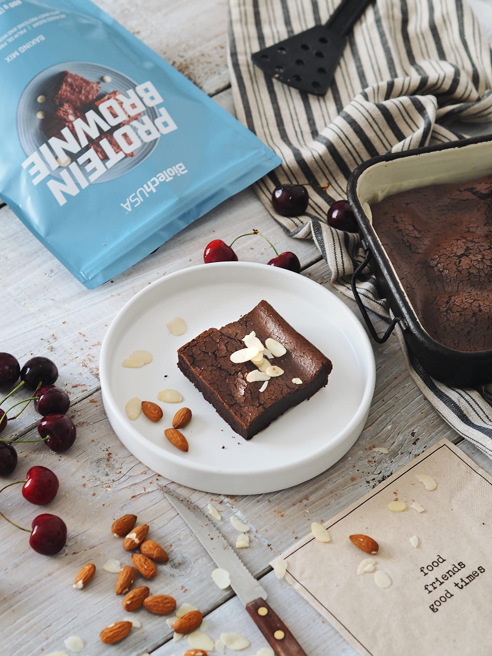 BioTechUSA Protein Brownie, Baking Mix with Collagen, whey proteins and sweeteners. 600 g, Chocolate BioTechUSAAu supplements