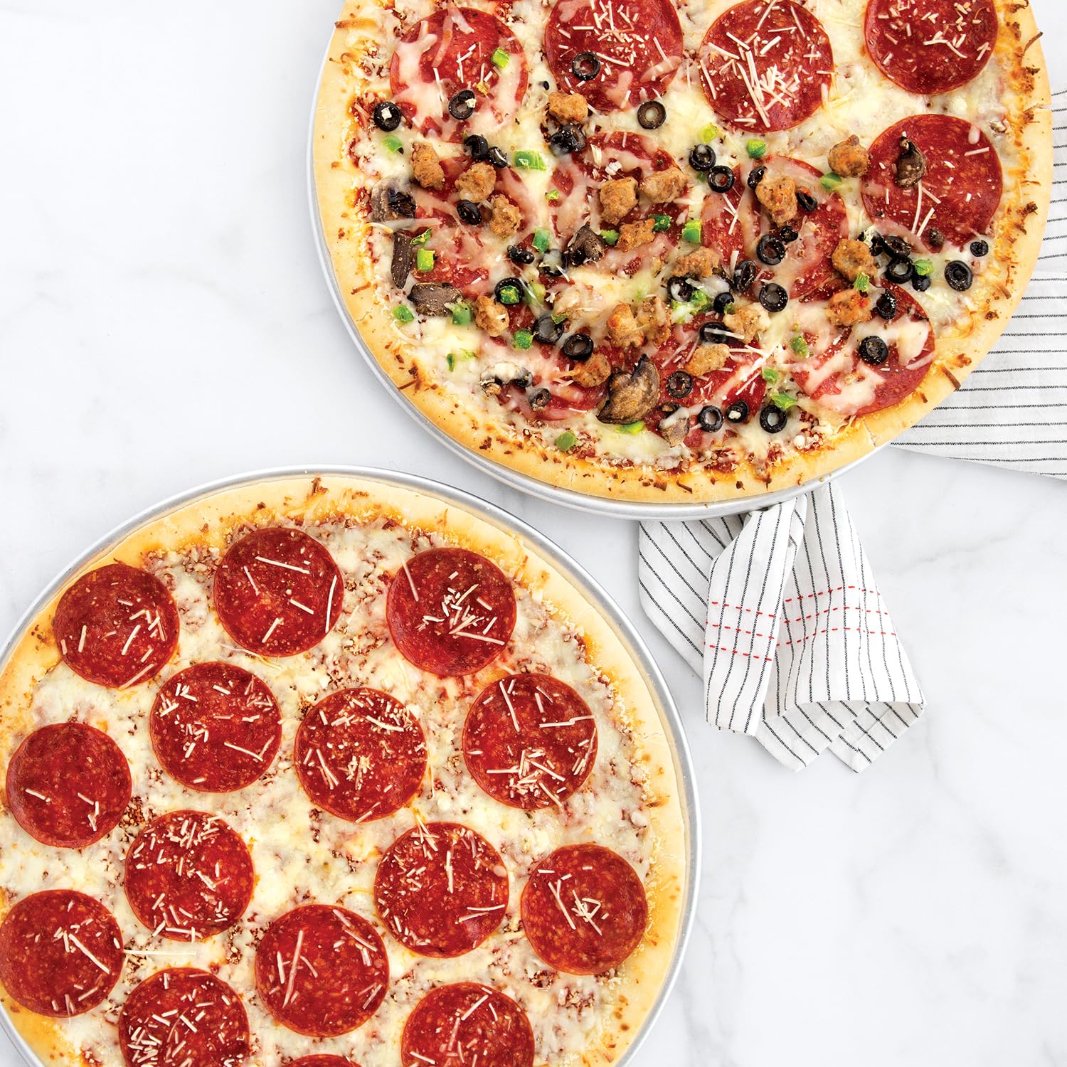 Nordic Ware Naturals Peforated Pizza Pan (Pack of 3) Nordic WareAu supplements