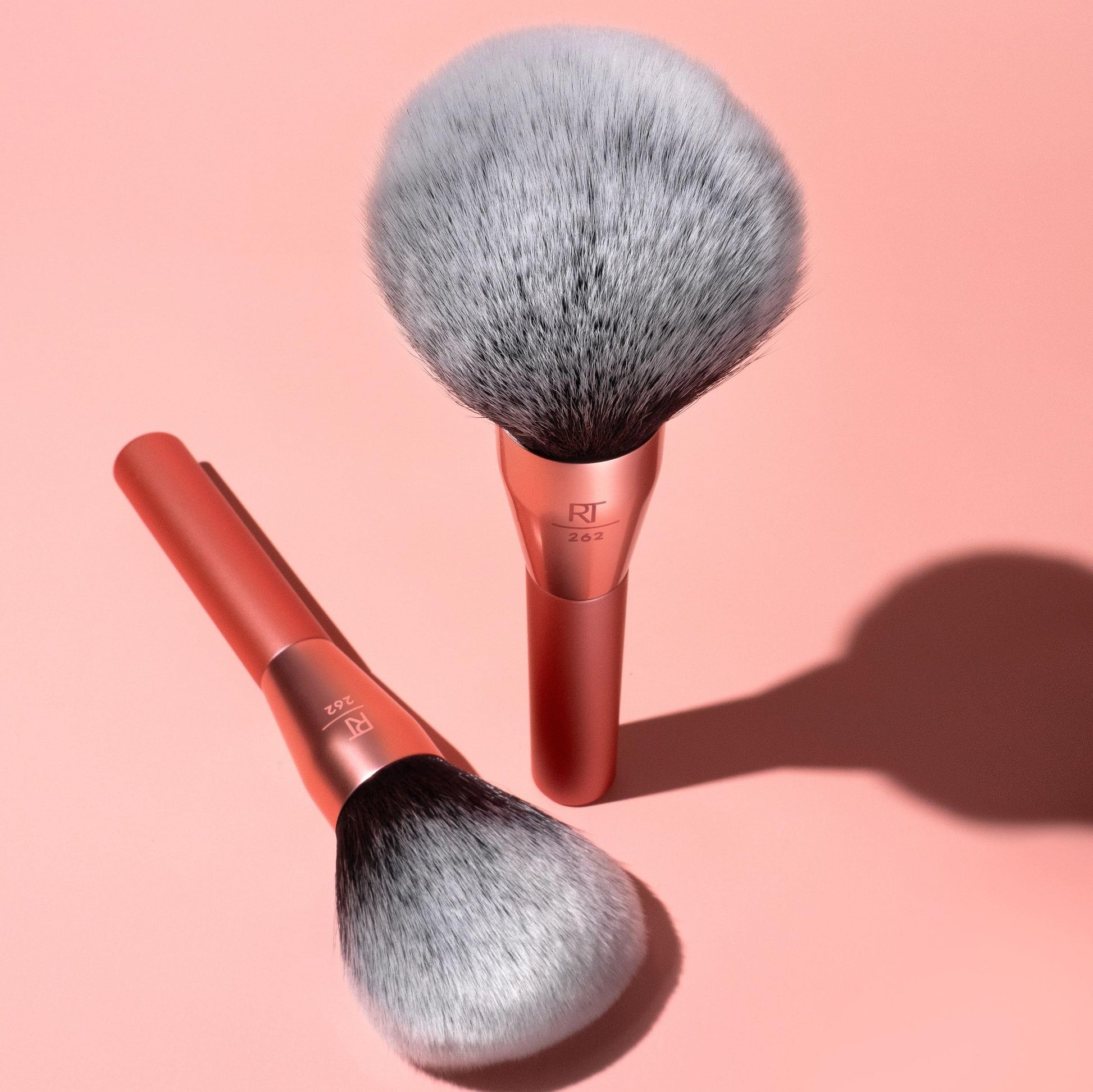 Real Techniques Extra Big Powder Brush, Large Makeup Brush For Powder, Fluffy Head For All-Over Setting, XL Oversized Brush For Quick Application, Cruelty-Free, Synthetic Bristles, 1 Count Real TechniquesAu supplements